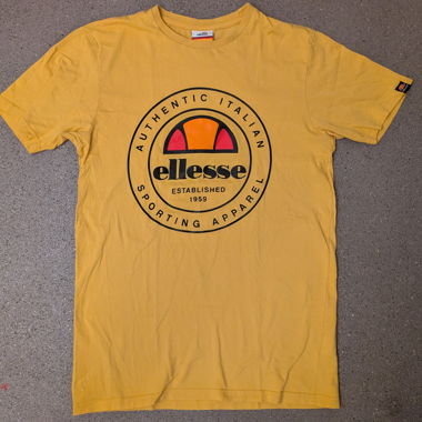 t-shirt ellesse vintage