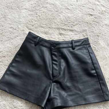 Kunstleder Shorts