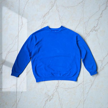 Maglione girocollo basic YOURTURN in royal blue.