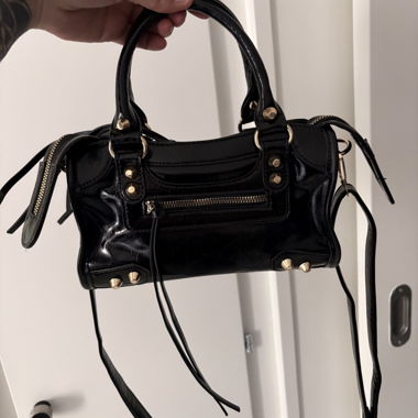 Handbag