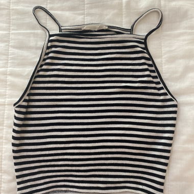 Black and white top 