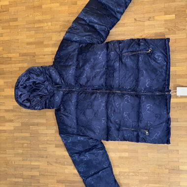 Doudoune Gucci bleue (fausse)