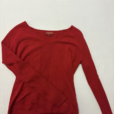 Red Burberry Pullover
