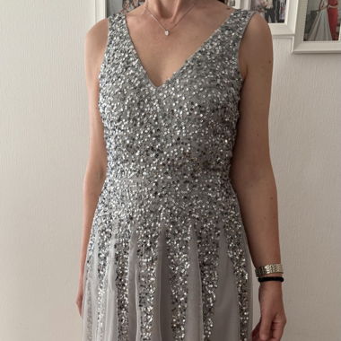 Robe cocktail grise pailletée Goddiva Londres 38