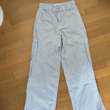Pantalon Stradivarius rayé