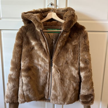 Veste fausse fourrure BENETTON NEW !!!