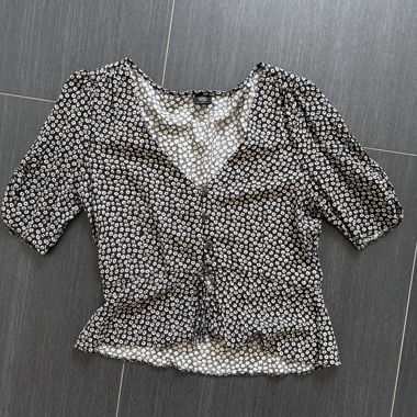 Floral Button Blouse