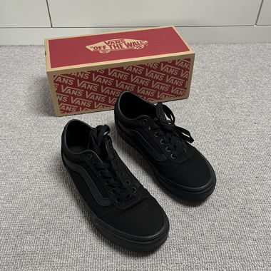 Black Vans Old Skool size EUR 38