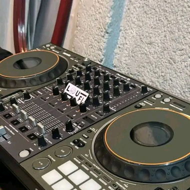 Pioneer DDJ 1000 SRT ZU VERKAUFEN •