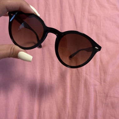 Black Round Sunglasses