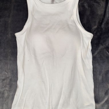 White tank top with sewn-in cups