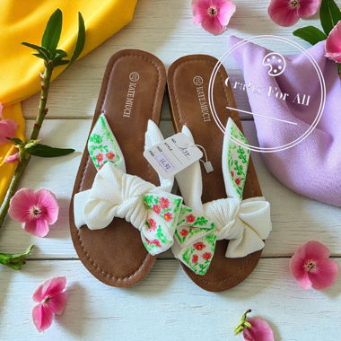 Floral geflochtene Sandalen