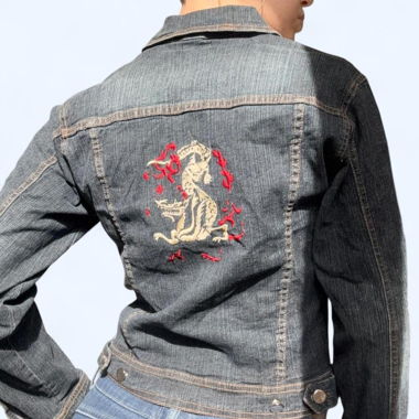 Vintage, bestickte Jacke im asiatisch inspirierten Stil