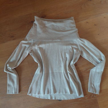 Maglione off-shoulder