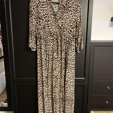 Robe à motif léopard