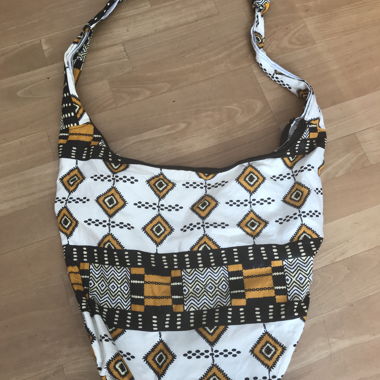 Gemusterte Stofftasche