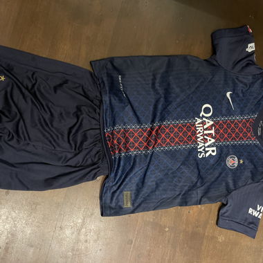PSG D. Doué Jersey Kit