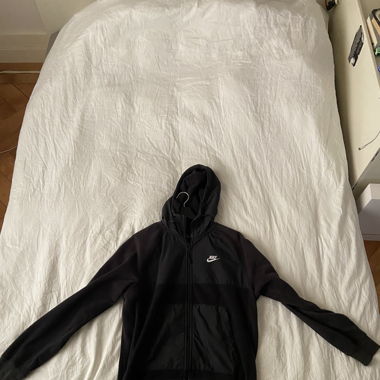 Nike fleeced wind jacket/tech zip