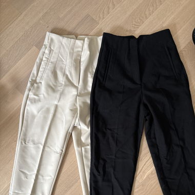 Lot deux Pantalon Zara taille XS