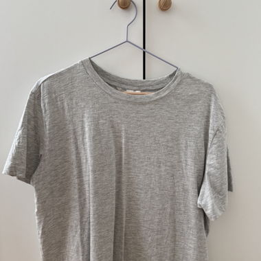 Graues T-Shirt