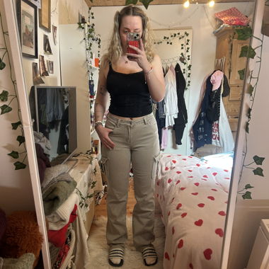 Beige Straight-Leg-Cargohose