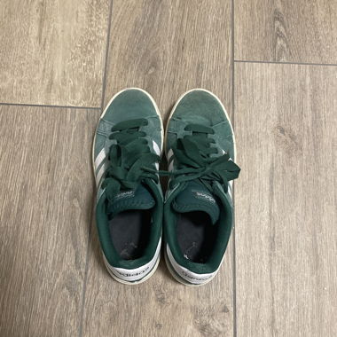 Baskets Adidas Grand Court des années 2000