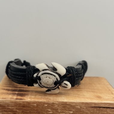 Leder Armband mit Schildkröte