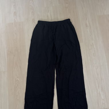 Schwarze Leinenhose
