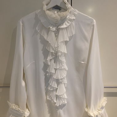 Camicia con volant bianca