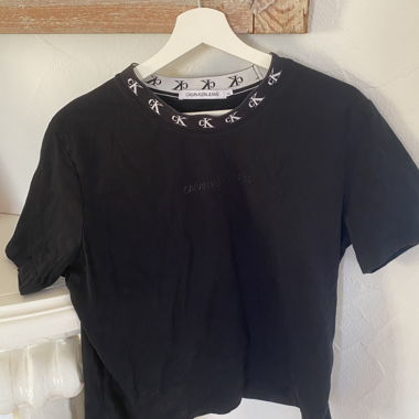Calvin Klein Jeans T-Shirt, Fits S/M