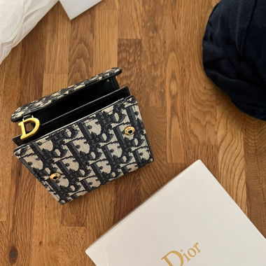 (Faux) Portefeuille Dior Saddle