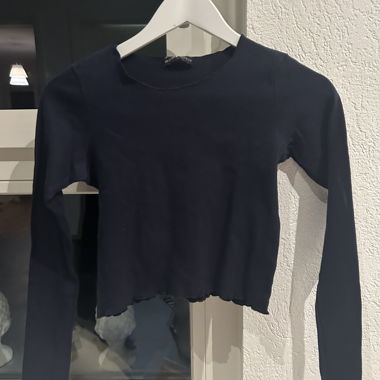 BRANDY MELVILLE LONGSLEEVE