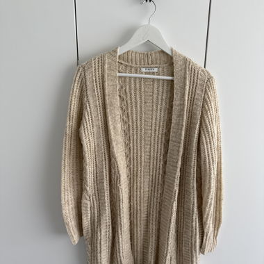 Lange Strickjacke