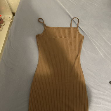 Braunes Kleid