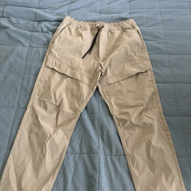 Beige leichter Hosen