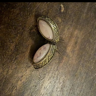 Boucles d’oreilles à clous