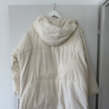 Giacca invernale beige e lunga