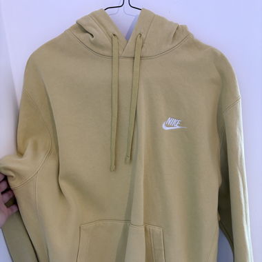 Pull Nike jaune 