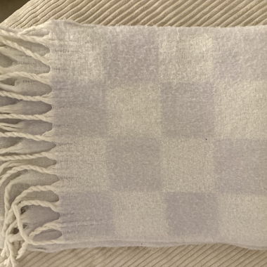 Sciarpa H&M Divided bianca a quadri