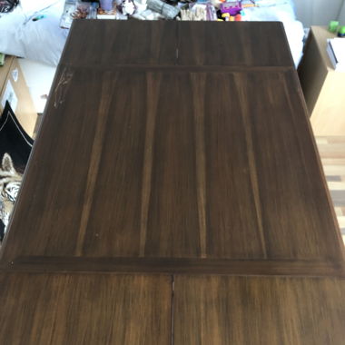 Tisch 100x 100 cm (offen 200x100cm)