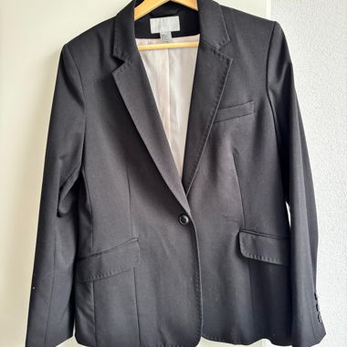 H&M black blazer