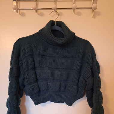 Pull crop bleu/vert