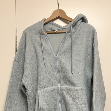 Hellblaue Jacke 