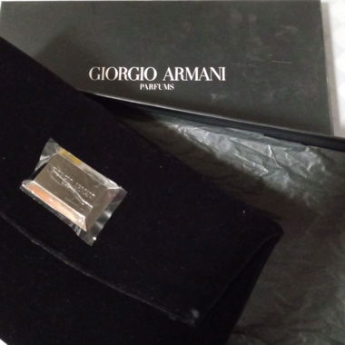 Pochette Giorgio Armani neu