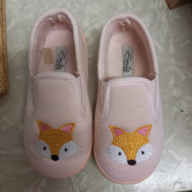 Chaussures bébé assorties