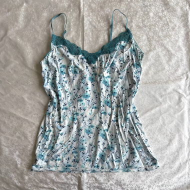 “Urli” aqua floral lace trim cami top