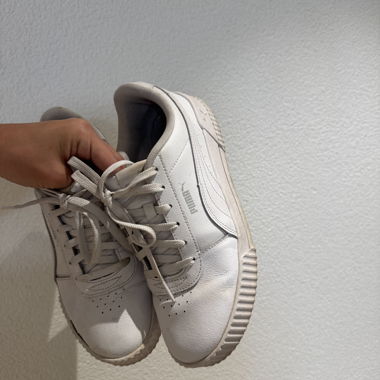 Puma White Sneakers size 40.5