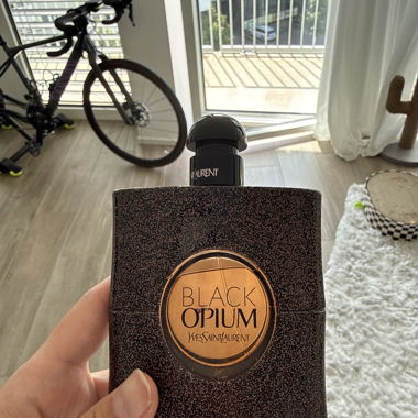 Yves Saint Laurent Black O