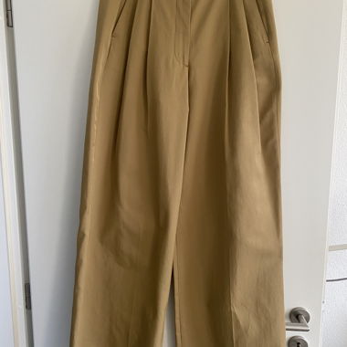 Pantaloni chino ampi ZARA beige