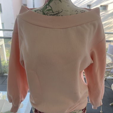 Felpa Off-Shoulder rosa